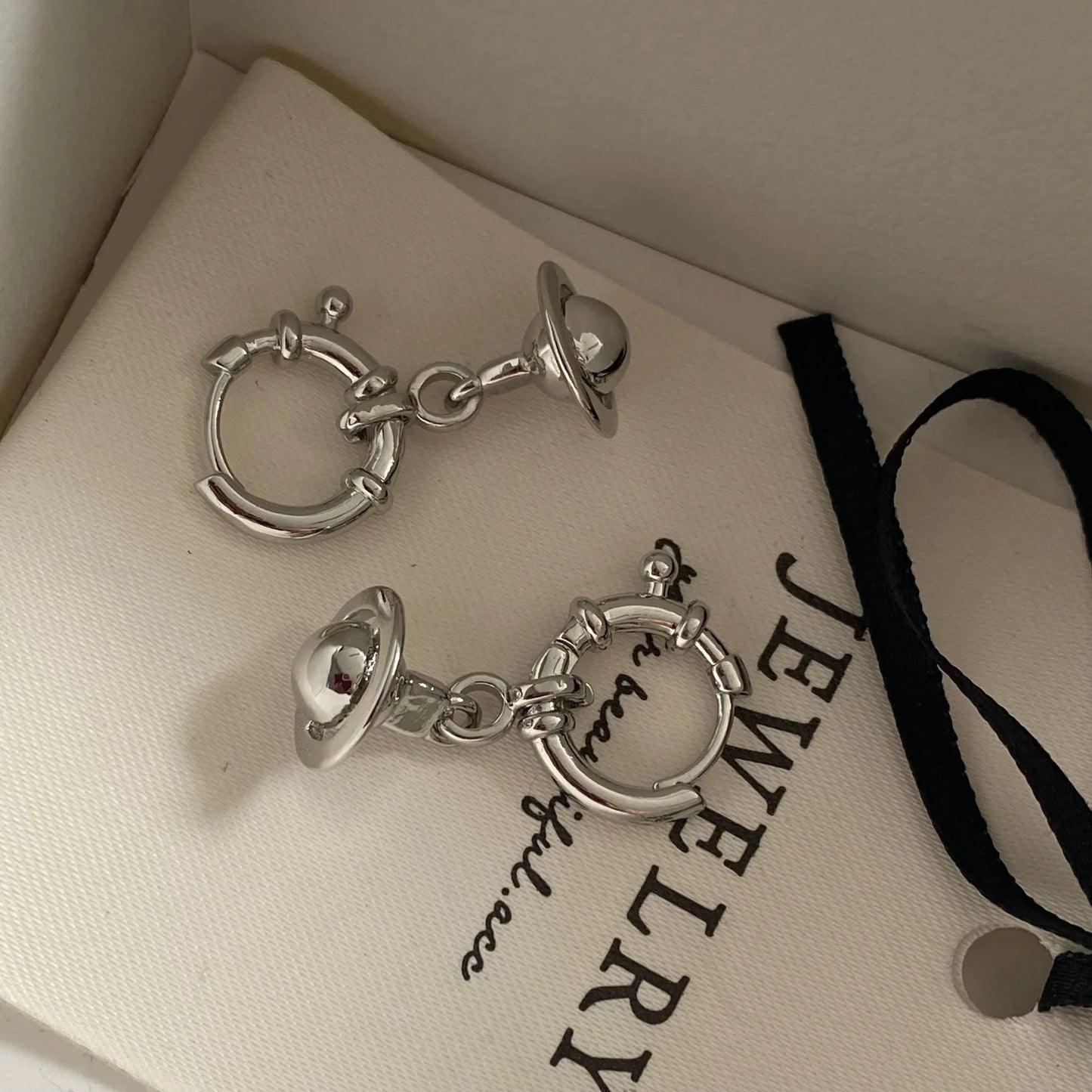 Boucle d'Oreille Planète