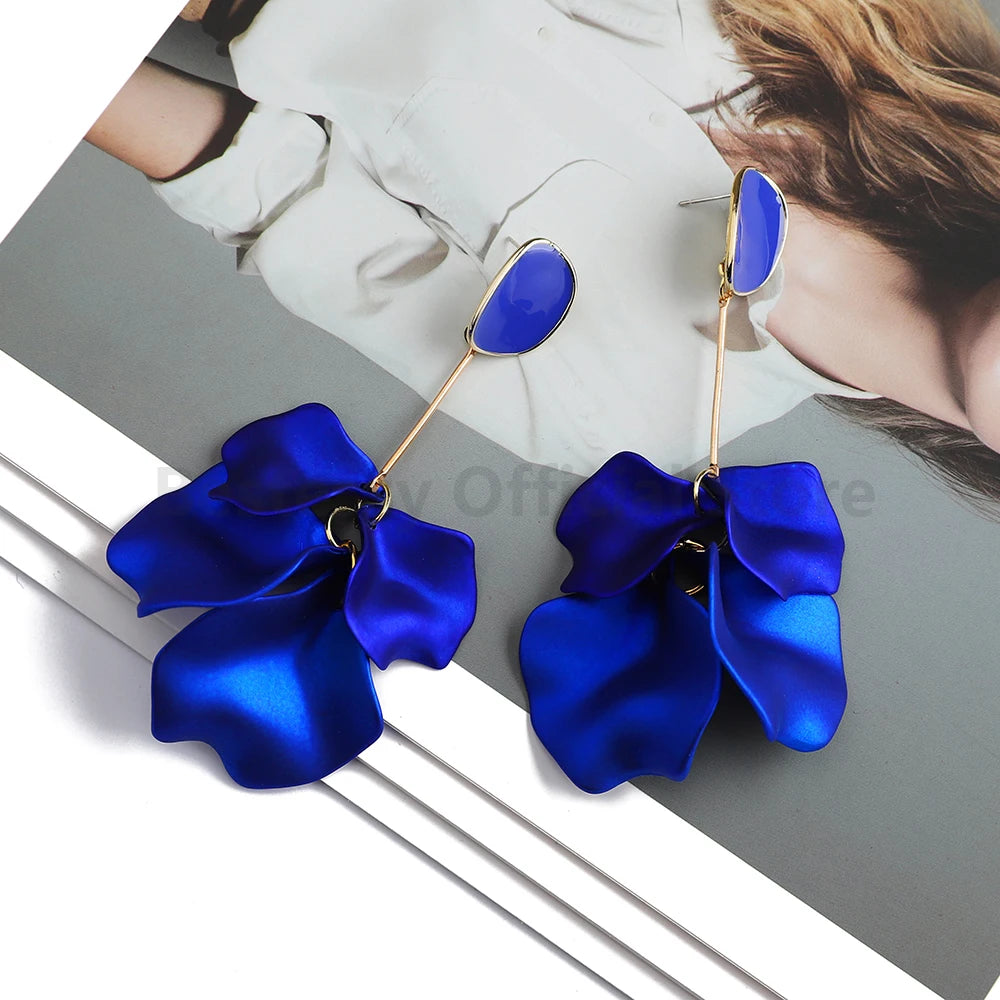 Boucle d'oreille fleur pendante
