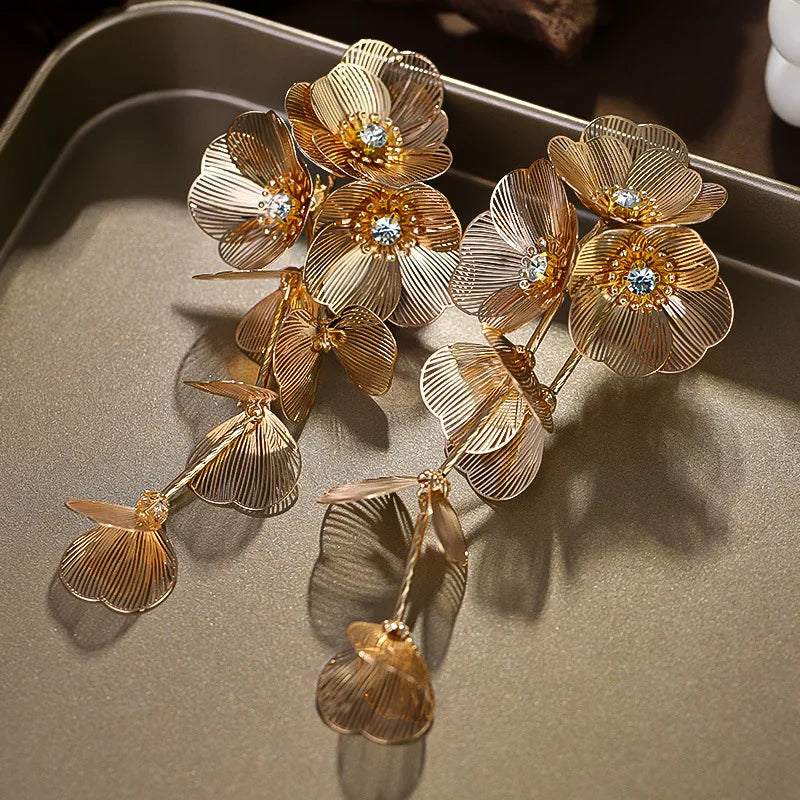Boucle d'oreille fleur vintage