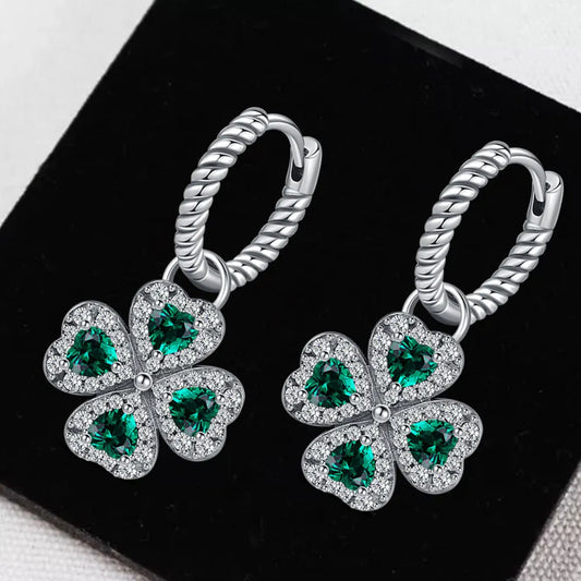 Boucle d'oreille fleur argent