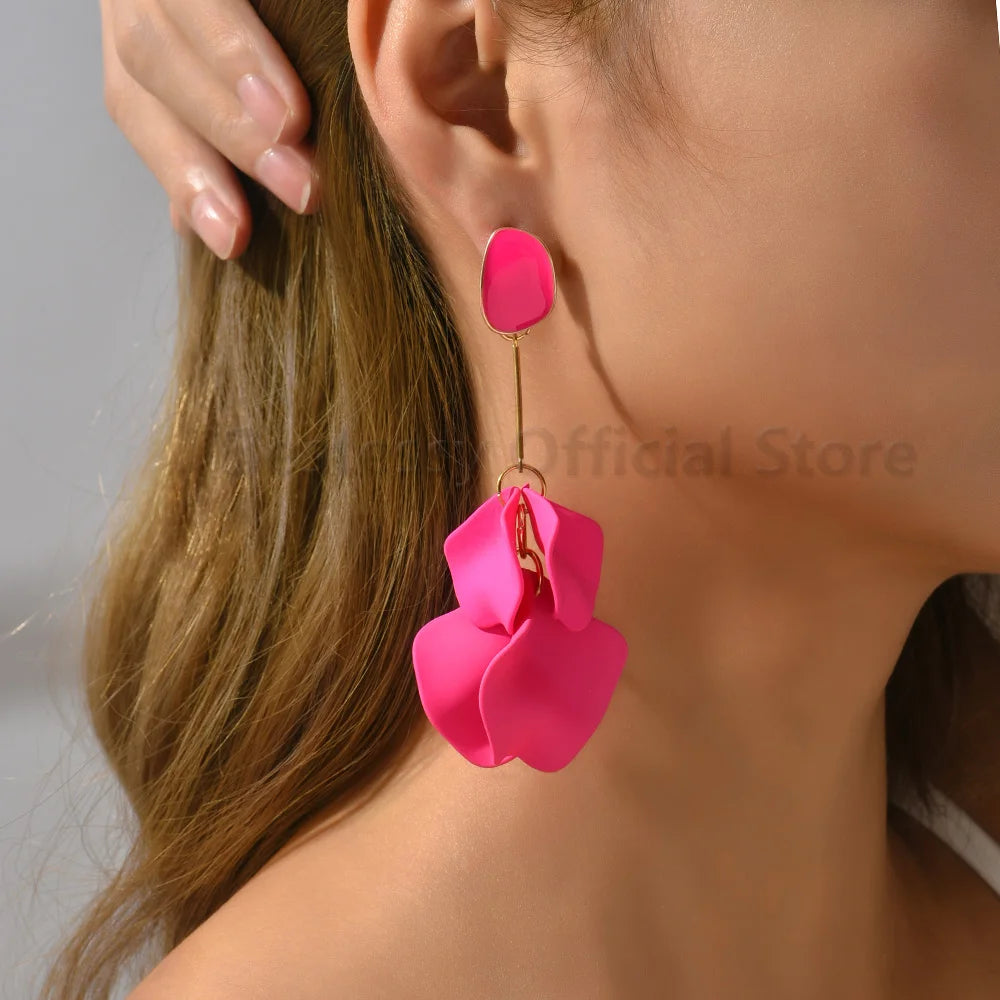 Boucle d'oreille fleur pendante