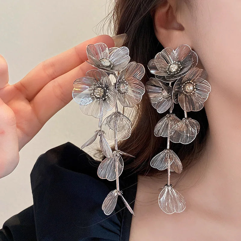 Boucle d'oreille fleur vintage