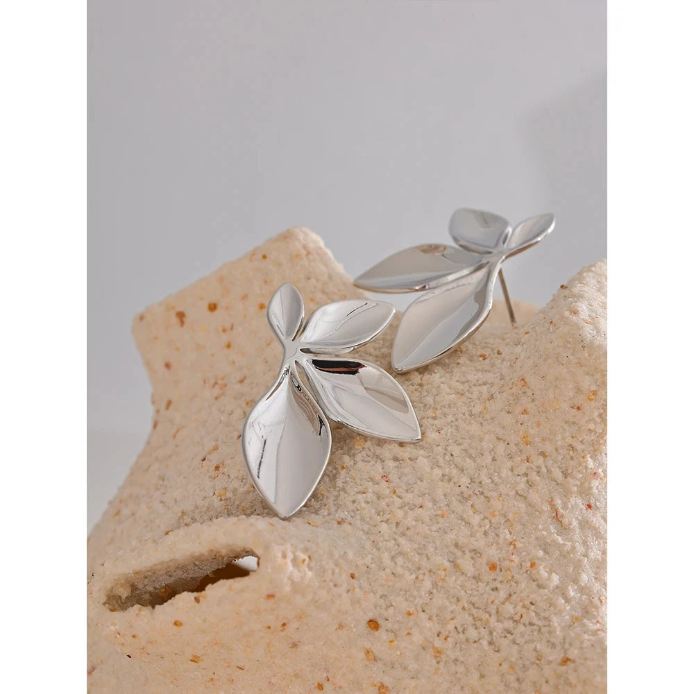 Boucle d'oreille fleur acier inoxydable