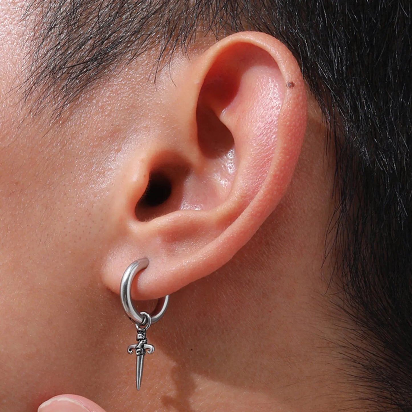 Boucle d'oreille croix homme