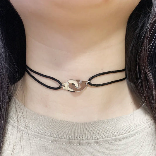 Collier Menotte